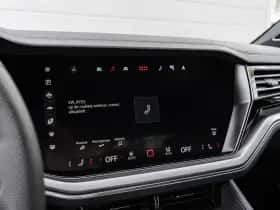 Volkswagen Touareg thumbnail 47