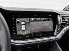 Volkswagen Touareg thumbnail 56