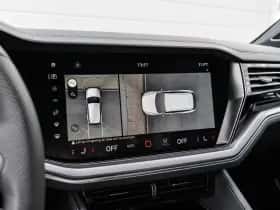 Volkswagen Touareg thumbnail 57