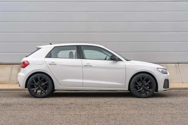 Audi A1 (2025) thumbnail 3