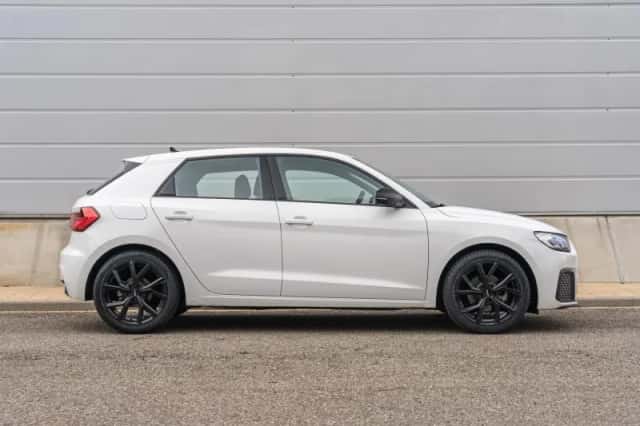 Audi A1 (2025) thumbnail 3