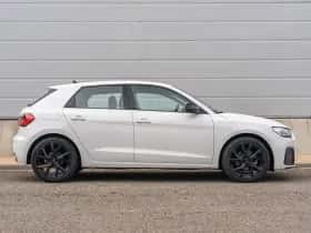 Audi A1 (2025) thumbnail 3