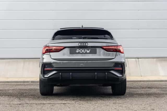 Audi Q3 (2022) thumbnail 11
