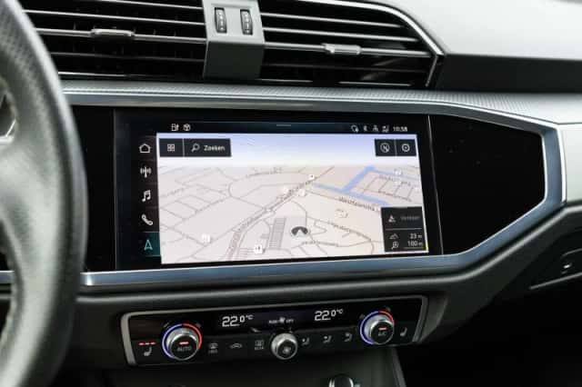 Audi Q3 (2022) thumbnail 25
