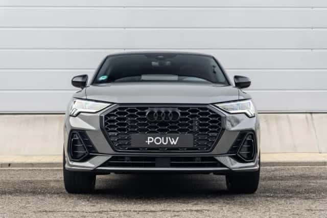 Audi Q3 (2022) thumbnail 8