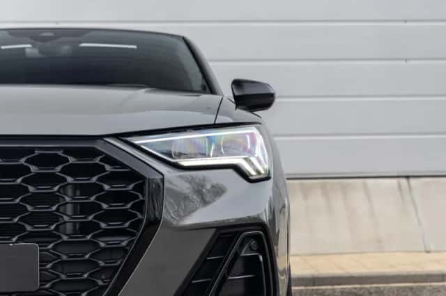 Audi Q3 (2022) thumbnail 9