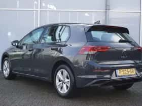 Volkswagen Golf (2022) thumbnail 11