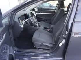 Volkswagen Golf (2022) thumbnail 18