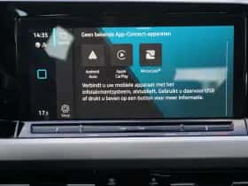 Volkswagen Golf (2022) thumbnail 23