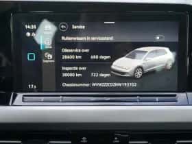 Volkswagen Golf (2022) thumbnail 26