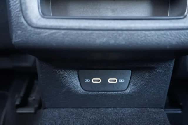 Volkswagen Golf (2022) thumbnail 32