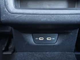 Volkswagen Golf (2022) thumbnail 32