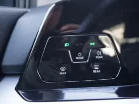 Volkswagen Golf (2022) thumbnail 36