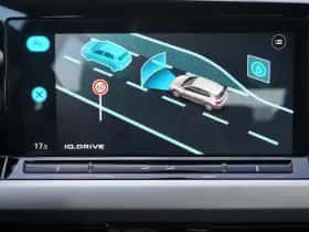 Volkswagen Golf (2022) thumbnail 40