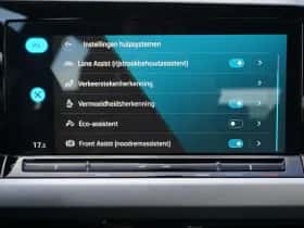 Volkswagen Golf (2022) thumbnail 42
