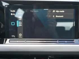 Volkswagen Golf (2022) thumbnail 44