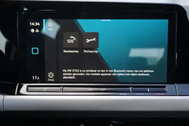 Volkswagen Golf (2022) thumbnail 45