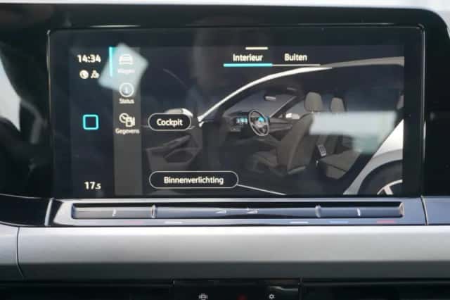 Volkswagen Golf (2022) thumbnail 46