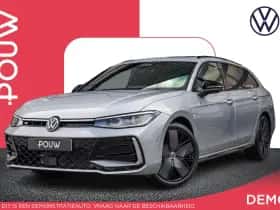 Volkswagen Passat (2025) thumbnail 1