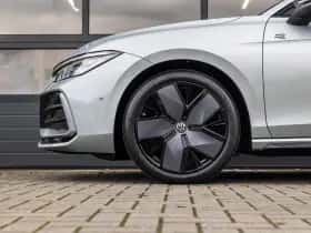 Volkswagen Passat (2025) thumbnail 12