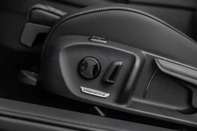 Volkswagen Passat (2025) thumbnail 23