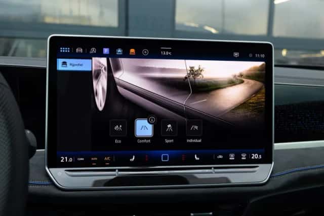 Volkswagen Passat (2025) thumbnail 35