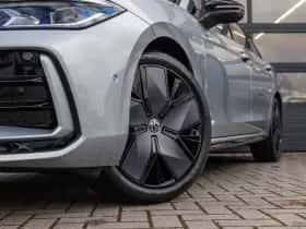 Volkswagen Passat (2025) thumbnail 36