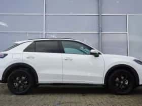 Volkswagen T-Roc (2026) thumbnail 3