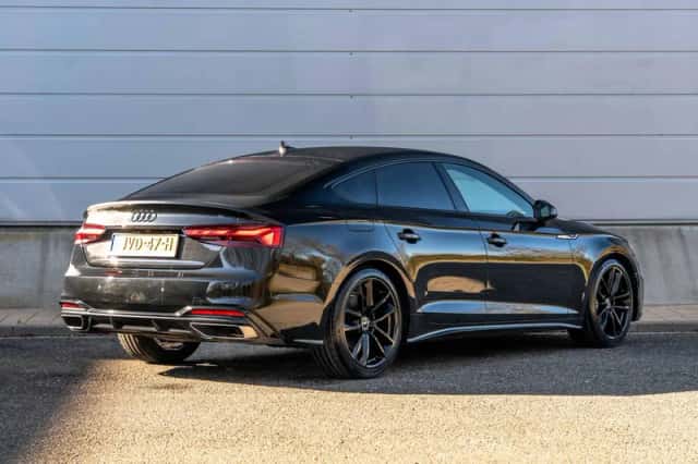 Audi A5 (2023) thumbnail 2