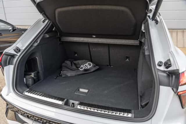 Audi Q3 (2026) thumbnail 16
