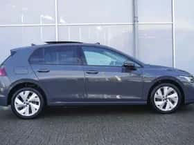 Volkswagen Golf (2025) thumbnail 3