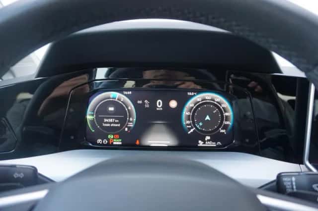 Volkswagen Golf (2025) thumbnail 26