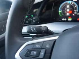 Volkswagen Golf (2025) thumbnail 43