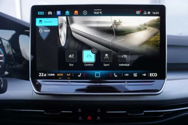 Volkswagen Golf (2025) thumbnail 55