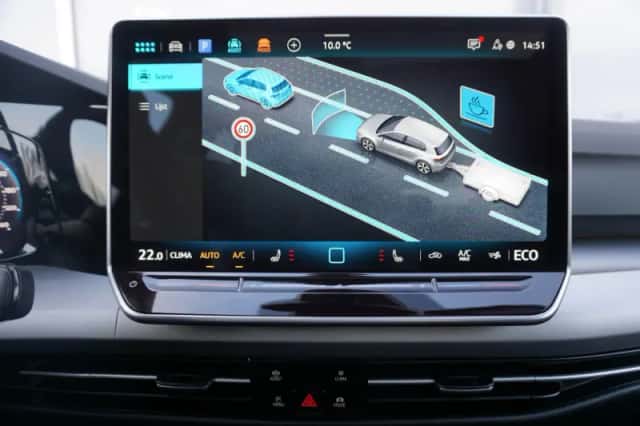 Volkswagen Golf (2025) thumbnail 57