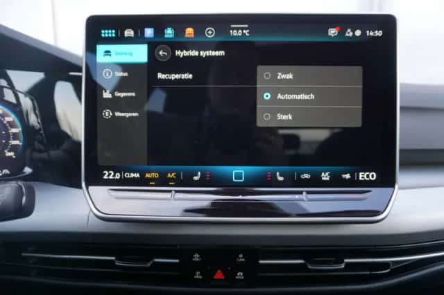 Volkswagen Golf (2025) thumbnail 65