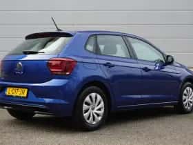 Volkswagen Polo (2021) thumbnail 2