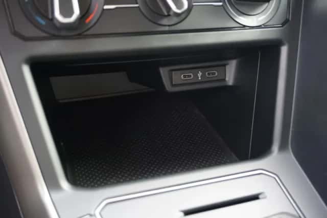 Volkswagen Polo (2021) thumbnail 27