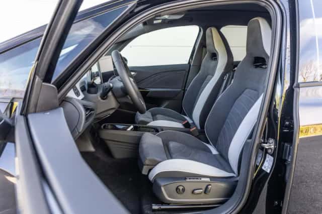 Volkswagen ID.3 (2026) thumbnail 4