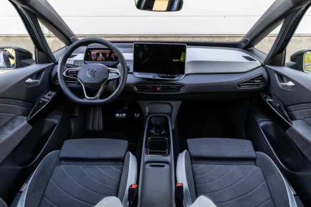Volkswagen ID.3 (2026) thumbnail 5