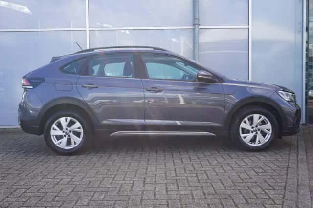 Volkswagen Taigo (2023) thumbnail 3