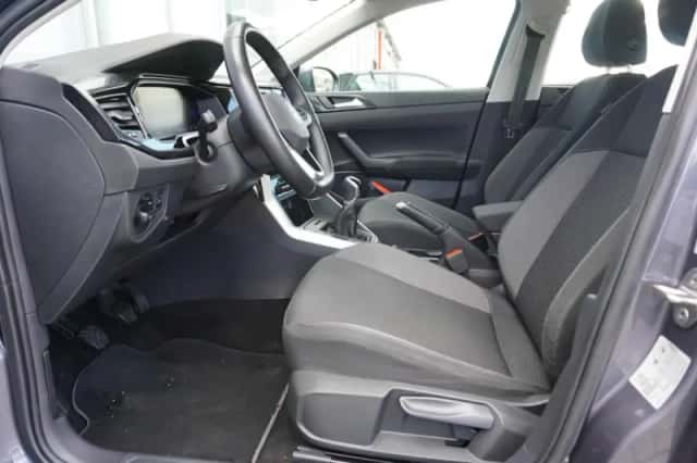 Volkswagen Taigo (2023) thumbnail 4
