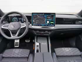 Volkswagen Passat (2025) thumbnail 5