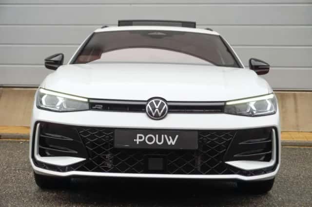 Volkswagen Passat (2025) thumbnail 9