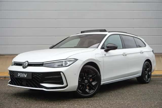 Volkswagen Passat (2025) thumbnail 89