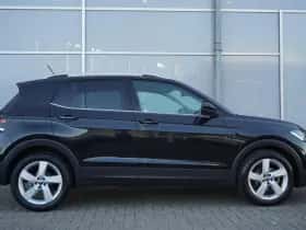Volkswagen T-Cross (2022) thumbnail 3