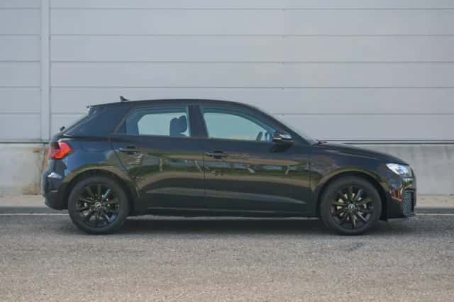 Audi A1 (2025) thumbnail 3