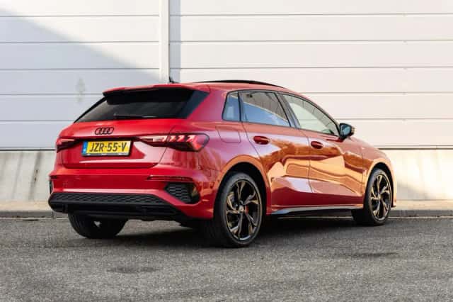 Audi A3 (2022) thumbnail 2