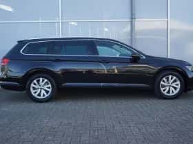 Volkswagen Passat (2020) thumbnail 3