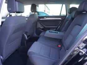 Volkswagen Passat (2020) thumbnail 38